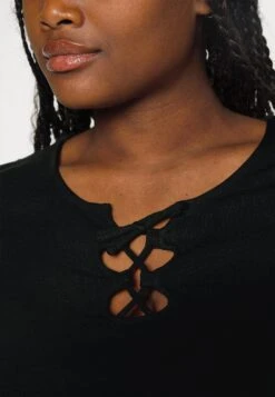 Curvy Front Lace - Camiseta Básica -Black -Tienda Barata Anna Field 1aedc7f34d1f4f3da1a168ca8b48e424