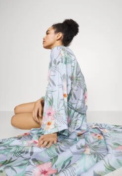 Anna Field Floral Robe - Albornoz - Blue -Tienda Barata Anna Field 6d0f4ed8dd7d41149e200bef4940c5e6
